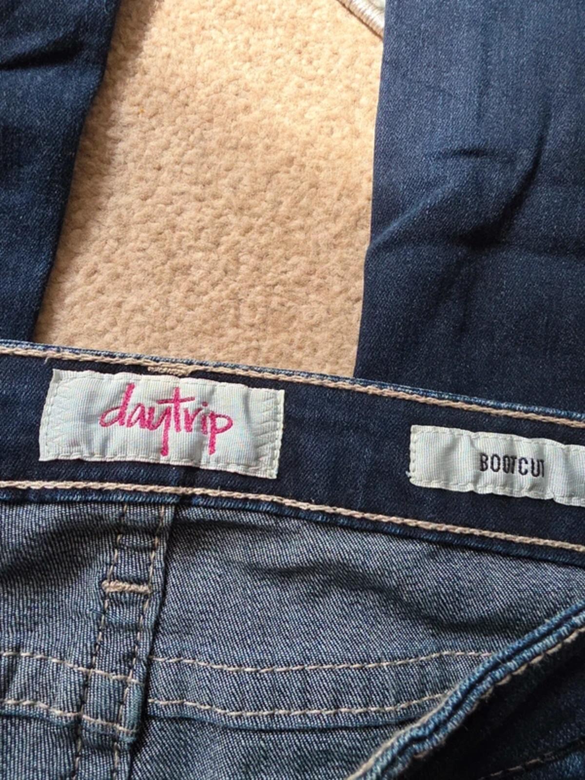 Daytrip Low Rise Bootcut Vintage Y2K Jeans UK Size 4/6 Petite