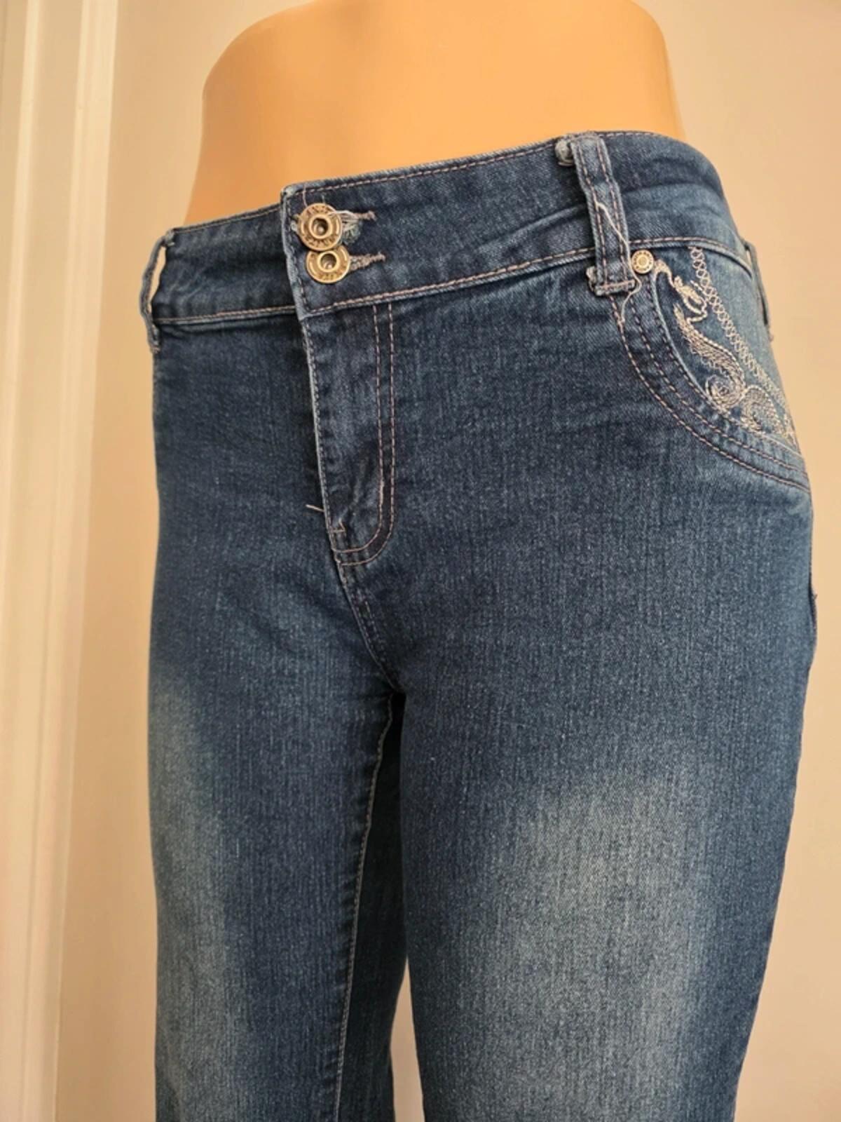 Anita Mid Rise Bootcut Jeans UK Size 14 Petite