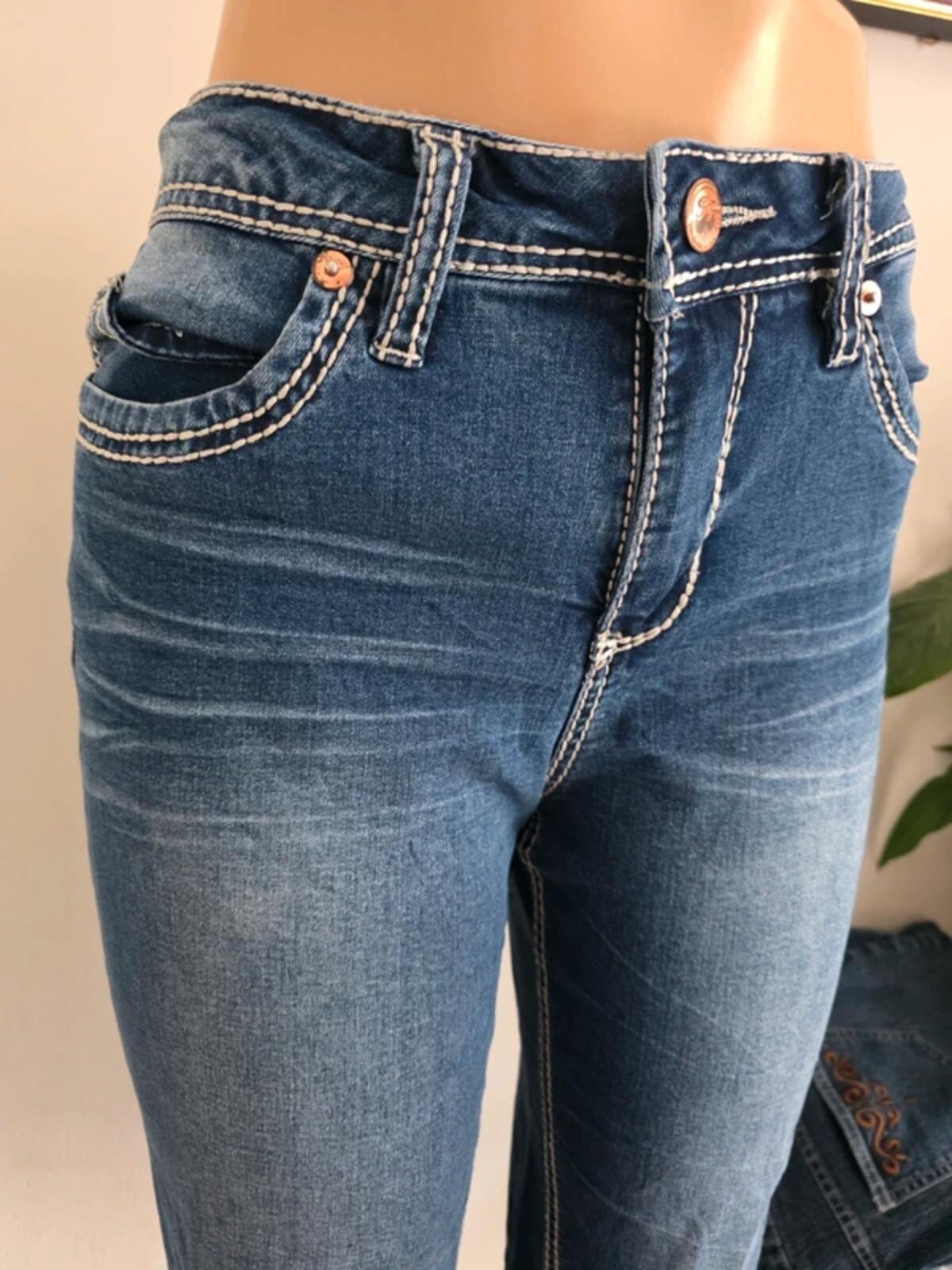 Vintage Y2K Royalty Mid Rise Cropped Jeans UK Size 12/14