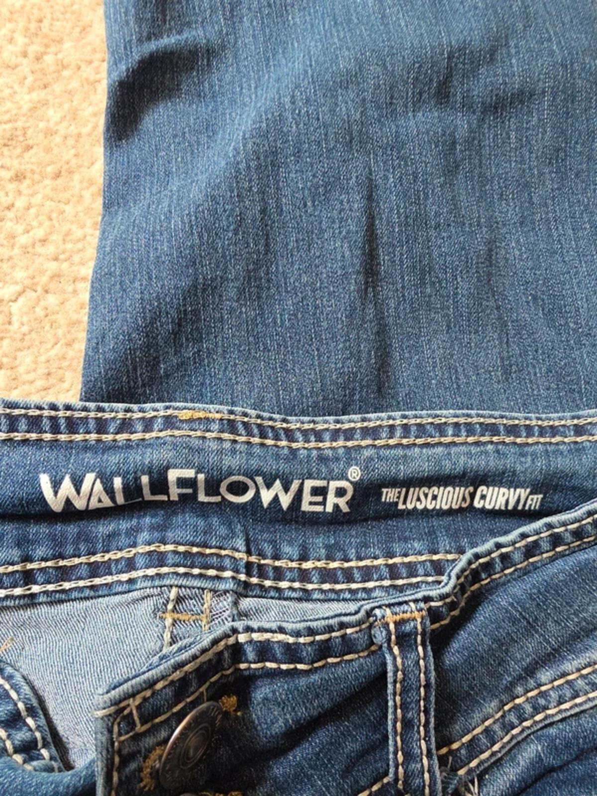 Wallflower Mid Rise Bootcut Jeans UK Size 10