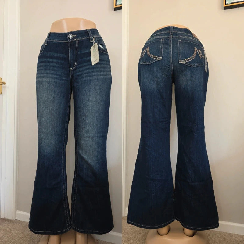 Maurices Mid Rise Relaxed Bootcut Jeans UK Size 14 Petite