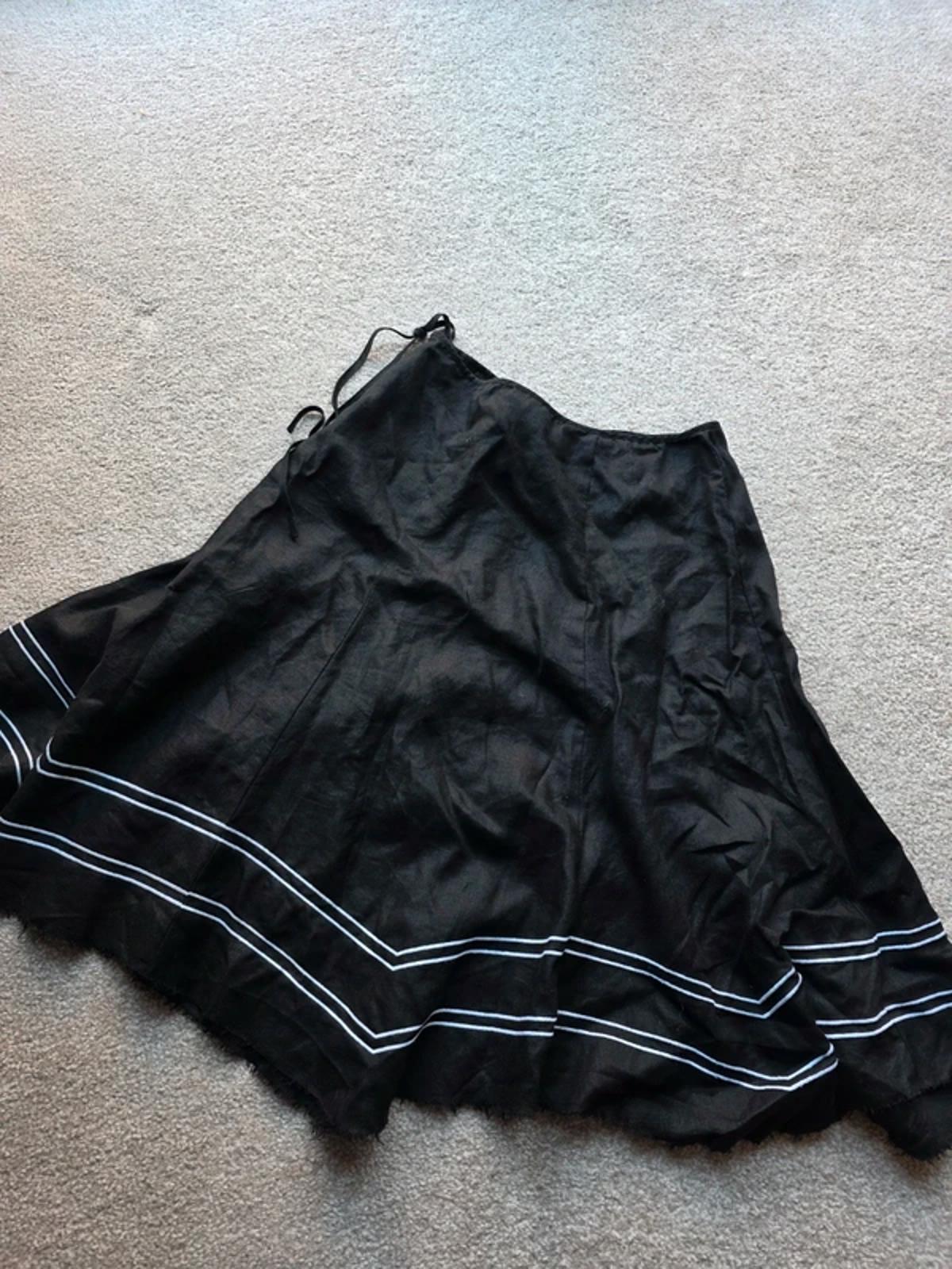 Vintage Y2K Nine West Mid Rise Black Linen Embroidered Skirt UK Size 6-8
