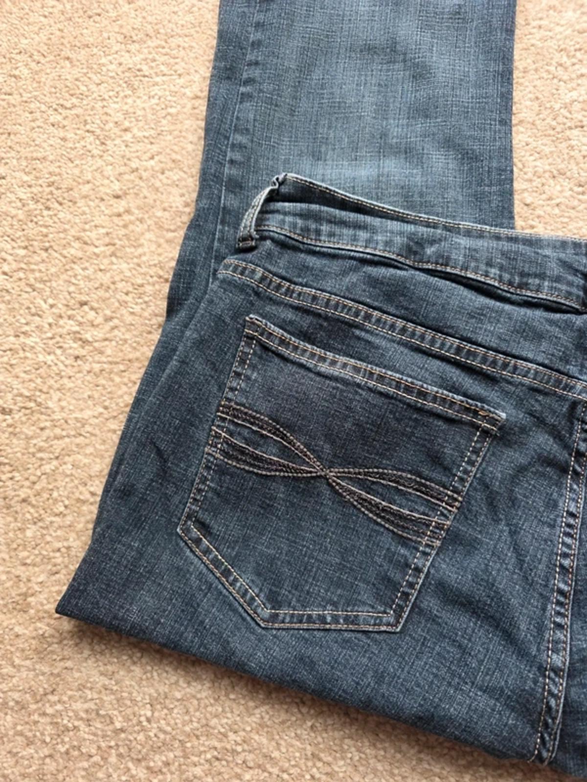 Vintage Y2K Riders by Lee Mid Rise Straight Leg Jeans UK Size 16 Petite