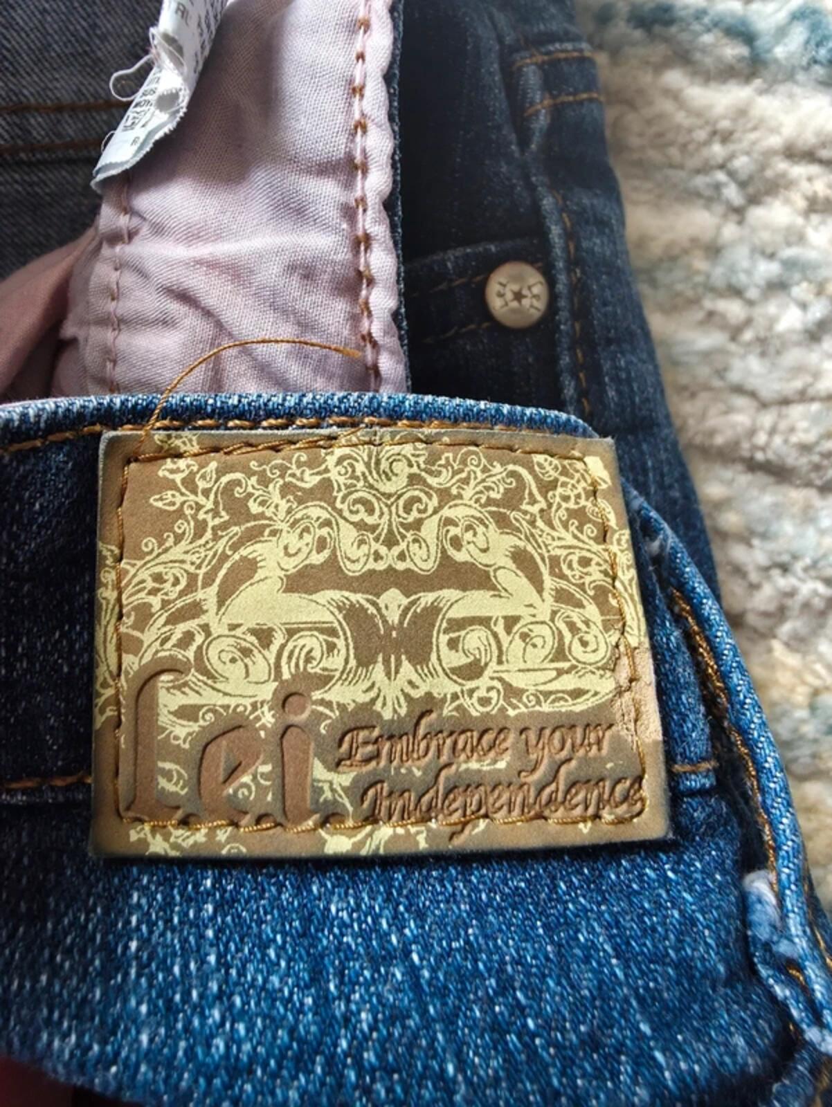 L.e.i Low Rise Relaxed Flared Vintage Y2K Jeans UK Size 12/14