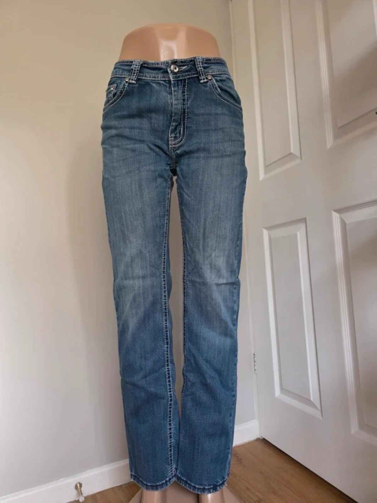 Vintage Y2K Reba Mid Rise Straight Leg Jeans UK Size 10