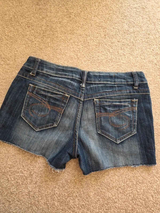 Vintage Y2K Dark Wash Low Rise Denim Shorts Made in Italy UK Size 12/14