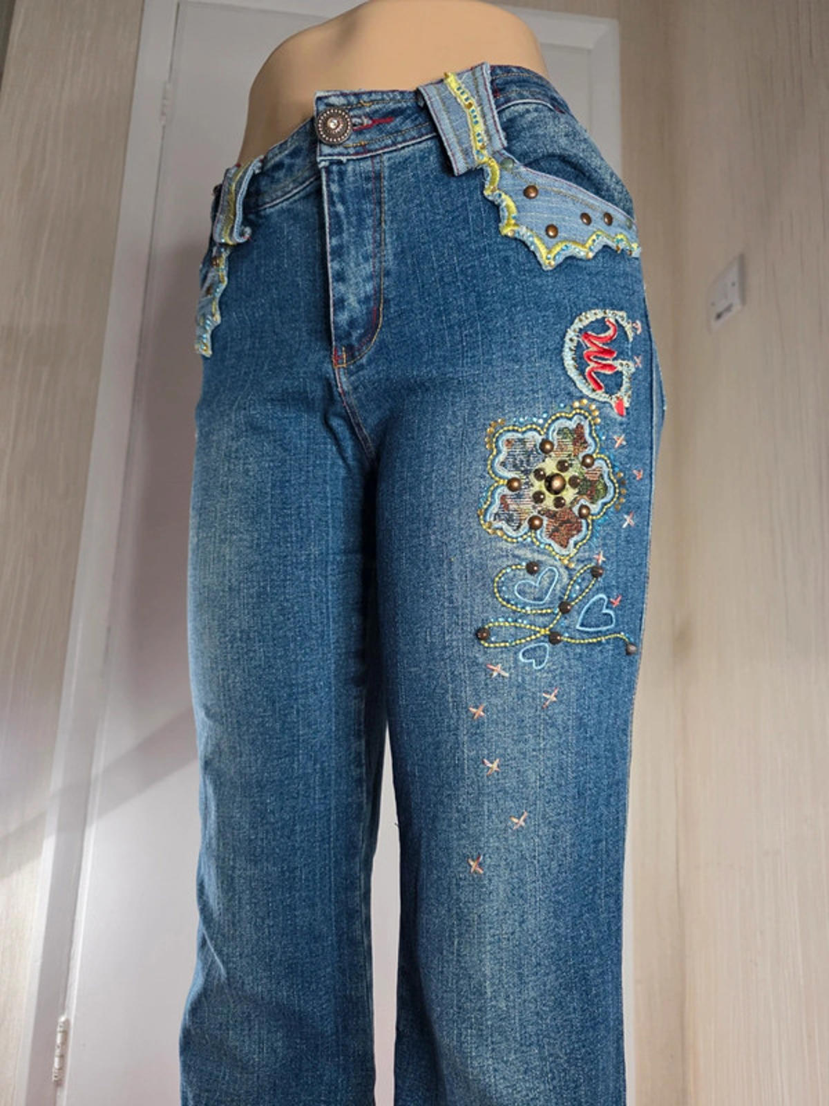 Very Unique Vintage Y2K MG Mid Rise Flared Jeans UK size 10