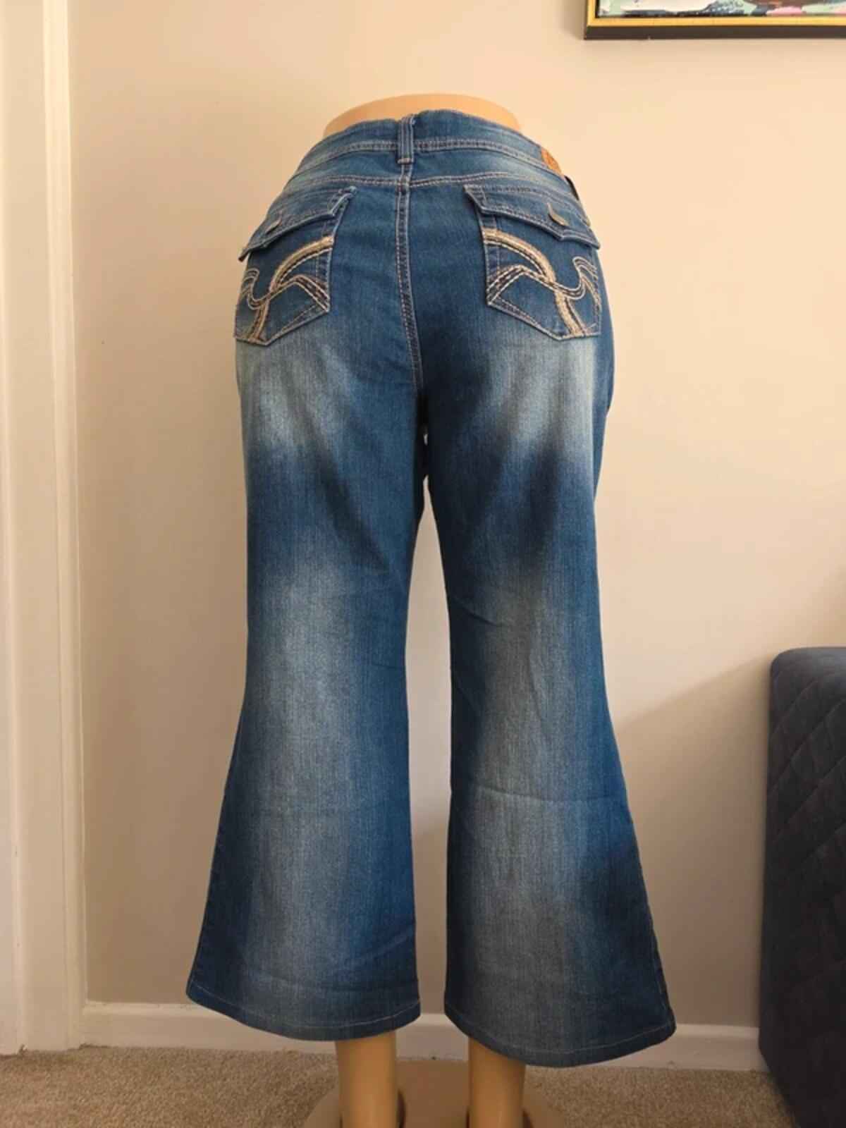 L.E.I Mid Rise Flared Vintage Y2K Jeans UK Size 18 Petite