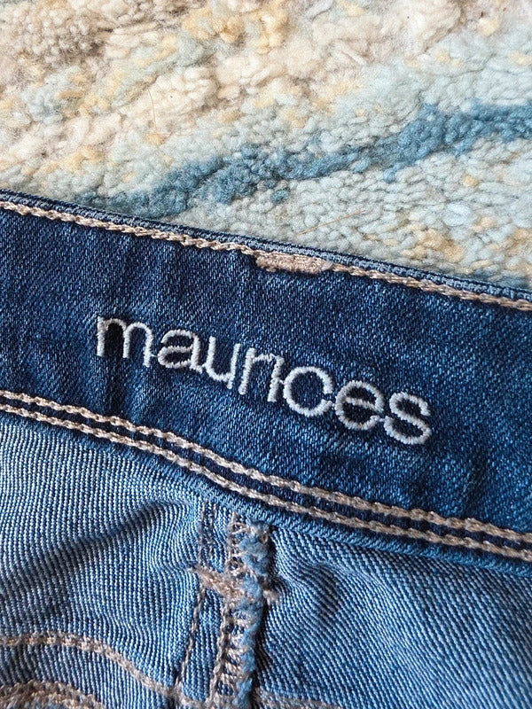 Maurices Mid Rise Bootcut Vintage Y2K Jeans UK Size 12/14 Petite
