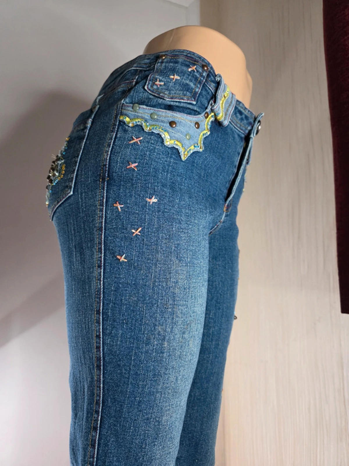 Very Unique Vintage Y2K MG Mid Rise Flared Jeans UK size 10
