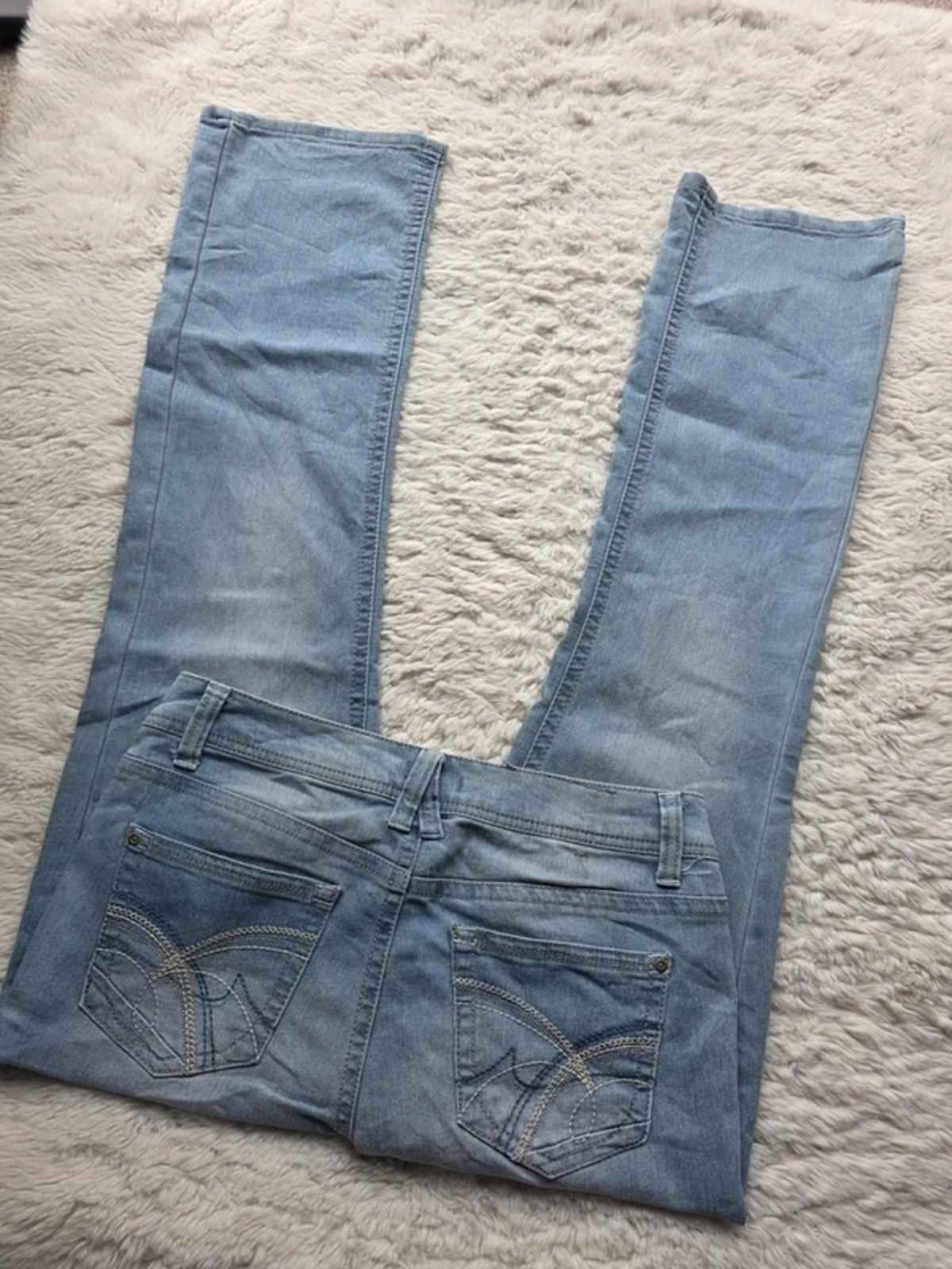 Vintage Y2K Light Wash Mid Rise Bootcut Jeans Soft Blue Denim UK 12