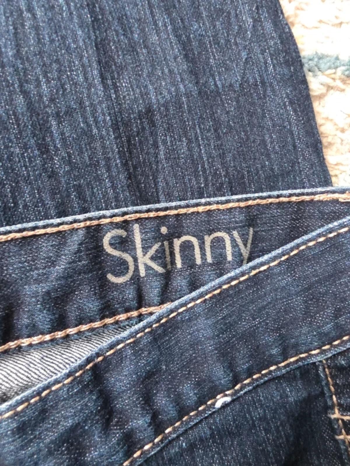 Calvin Klein Mid Rise Skinny Jeans UK Size 6/8 Petite